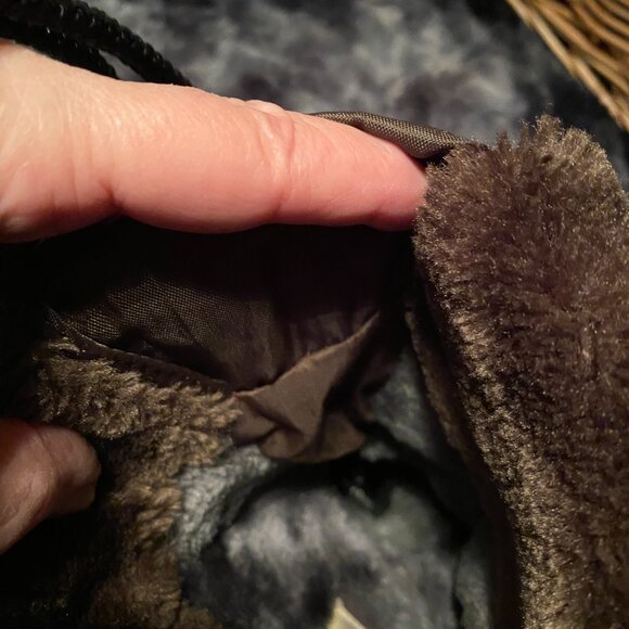 Dream Pairs, Thinsulate, brown winter boots w/fur/fleece insides, size 8 - Picture 9 of 10